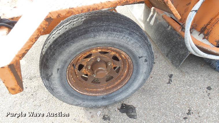 image for item DC1872 2003 Broce RJ350 broom