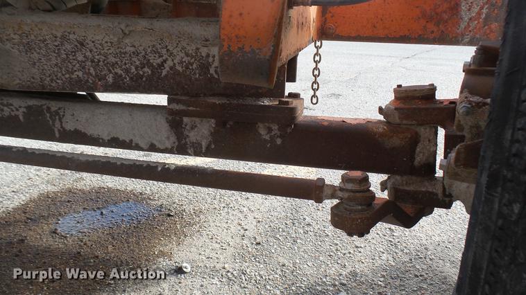 image for item DC1872 2003 Broce RJ350 broom