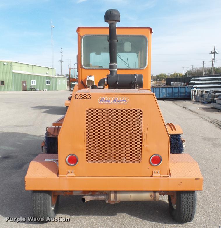 image for item DC1873 2003 Broce RJ350 broom