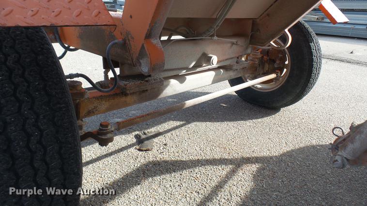 image for item DC1873 2003 Broce RJ350 broom