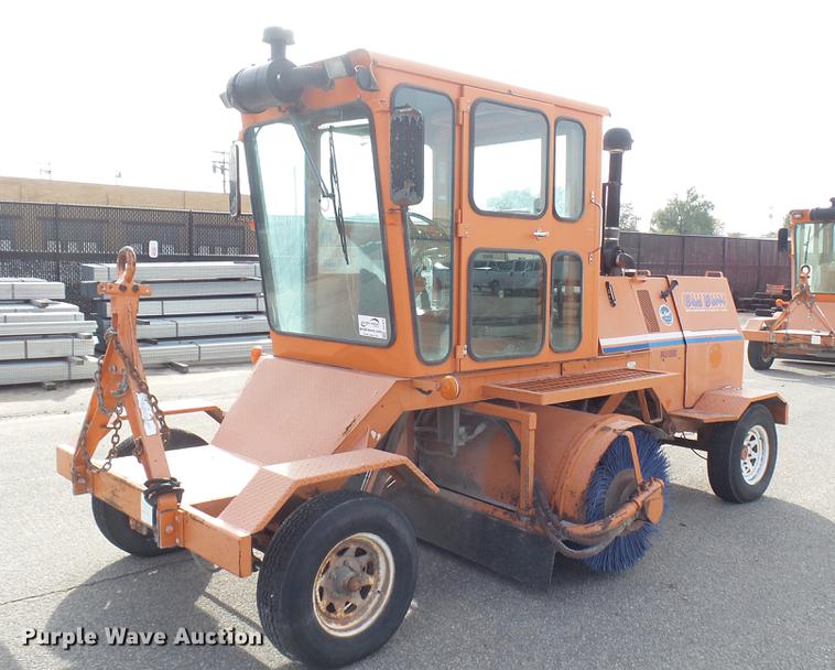 image for item DC1874 2003 Broce RJ350 broom