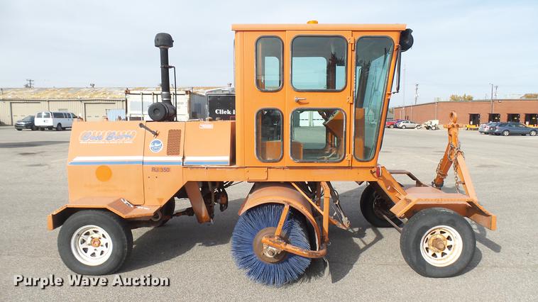 image for item DC1874 2003 Broce RJ350 broom