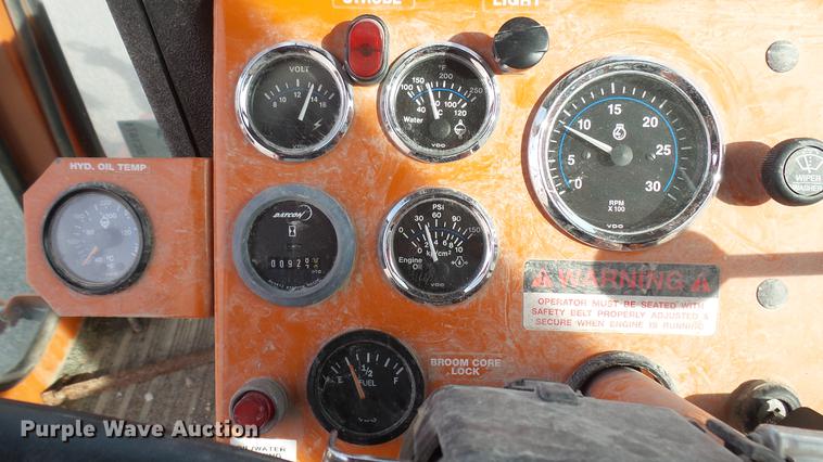 image for item DC1874 2003 Broce RJ350 broom