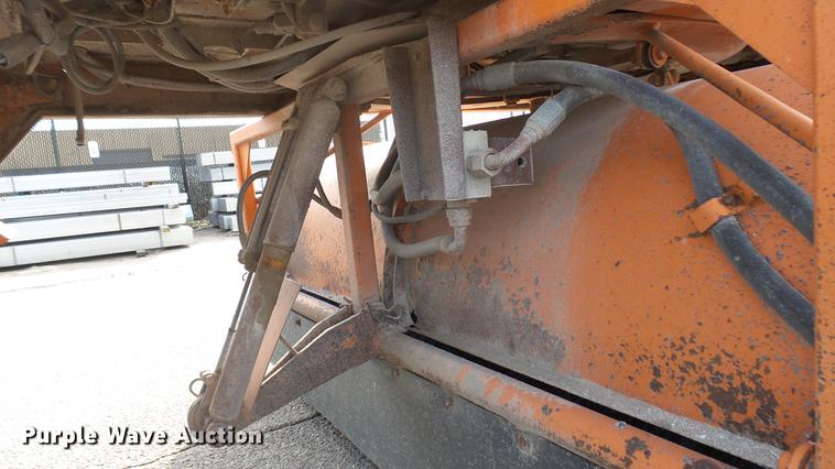 image for item DC1874 2003 Broce RJ350 broom