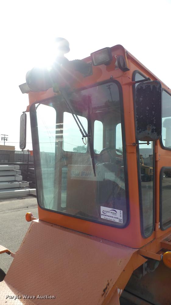 image for item DC1874 2003 Broce RJ350 broom