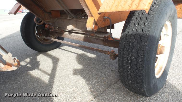 image for item DC1874 2003 Broce RJ350 broom