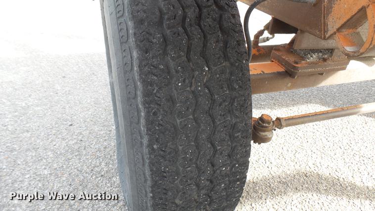 image for item DC1874 2003 Broce RJ350 broom