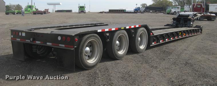 image for item DC2455 2000 Eager Beaver 50GSL RGN lowboy equipment trailer