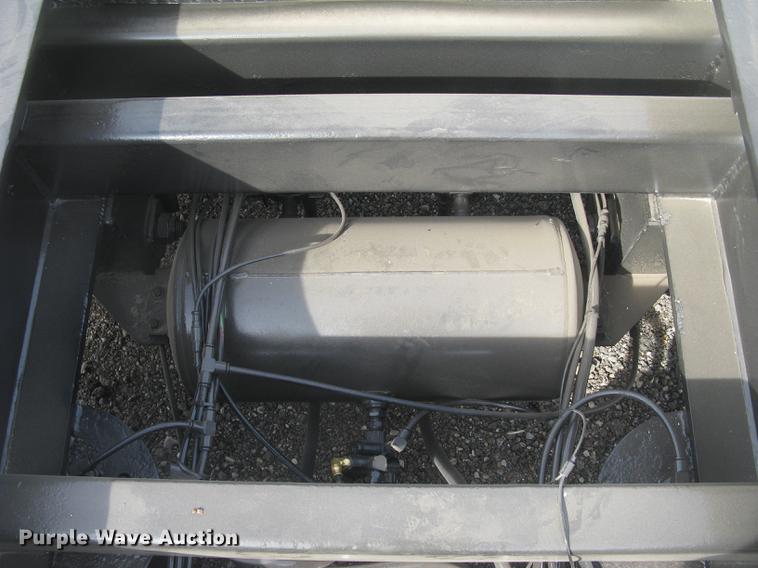 image for item DC2455 2000 Eager Beaver 50GSL RGN lowboy equipment trailer