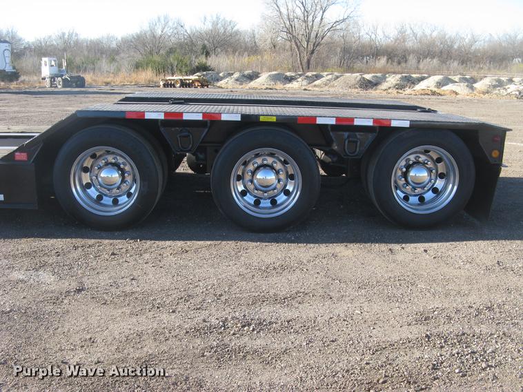 image for item DC2455 2000 Eager Beaver 50GSL RGN lowboy equipment trailer