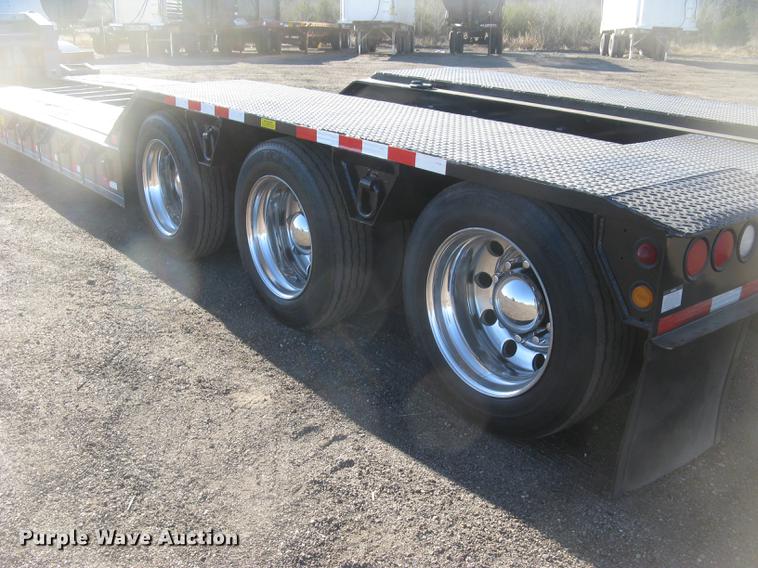 image for item DC2455 2000 Eager Beaver 50GSL RGN lowboy equipment trailer