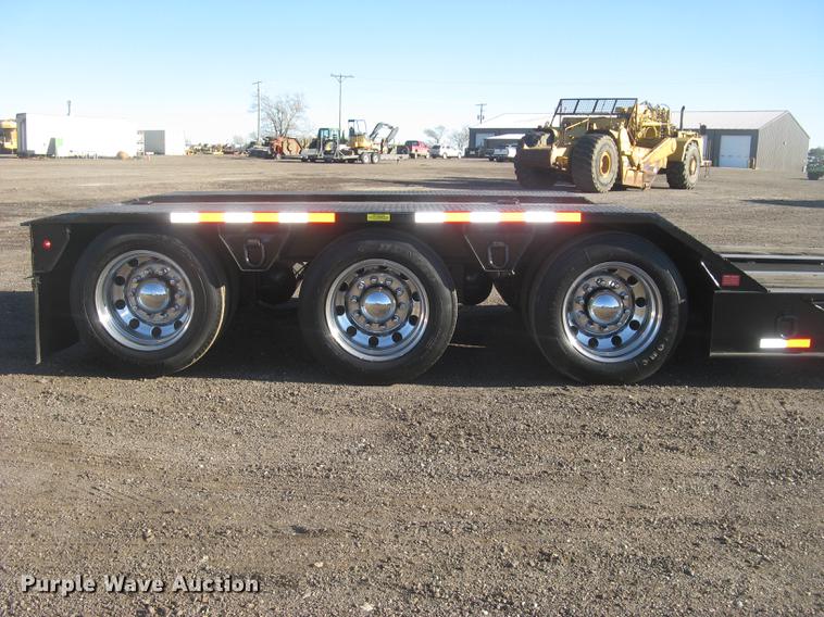 image for item DC2455 2000 Eager Beaver 50GSL RGN lowboy equipment trailer