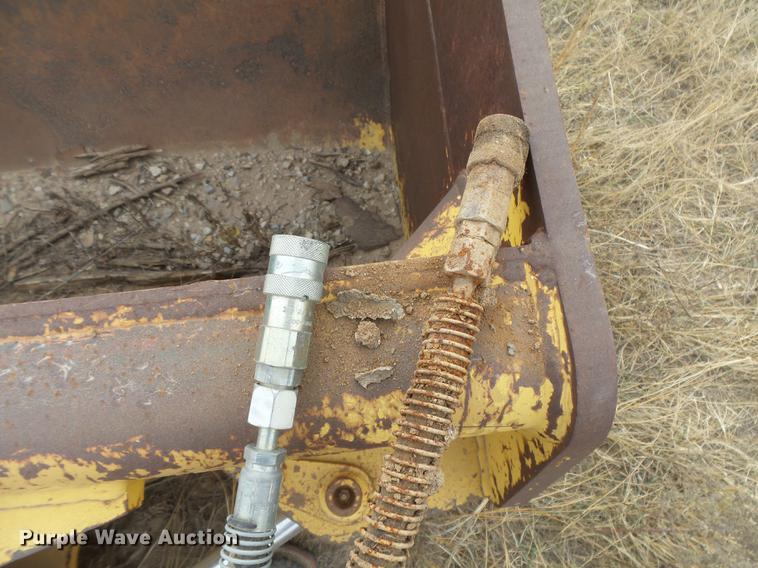 image for item DC3757 Caterpillar bucket