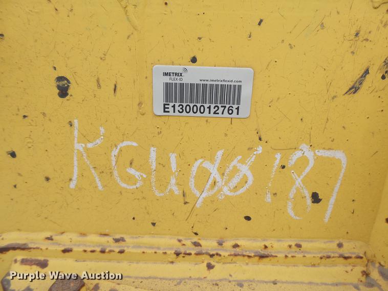 image for item DC3757 Caterpillar bucket