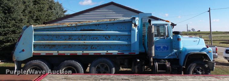 image for item DC8243 1978 Mack RD686S dump truck