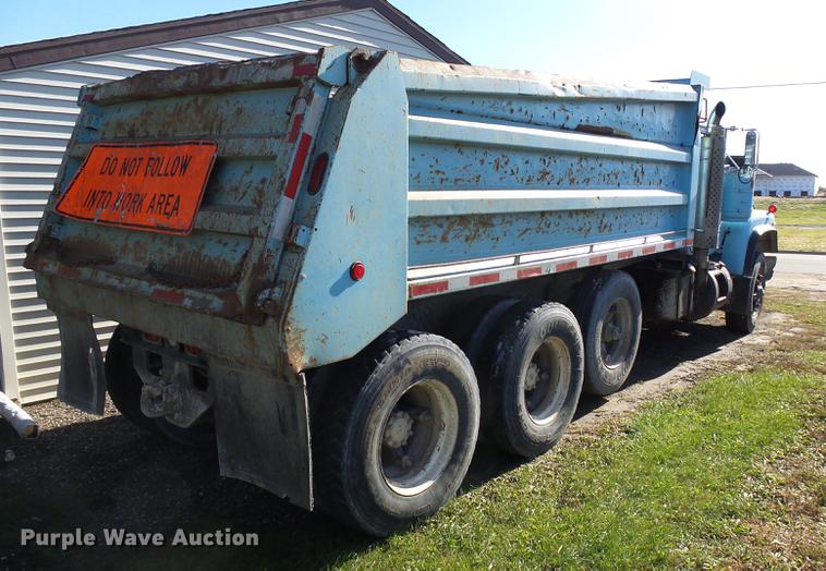 image for item DC8243 1978 Mack RD686S dump truck