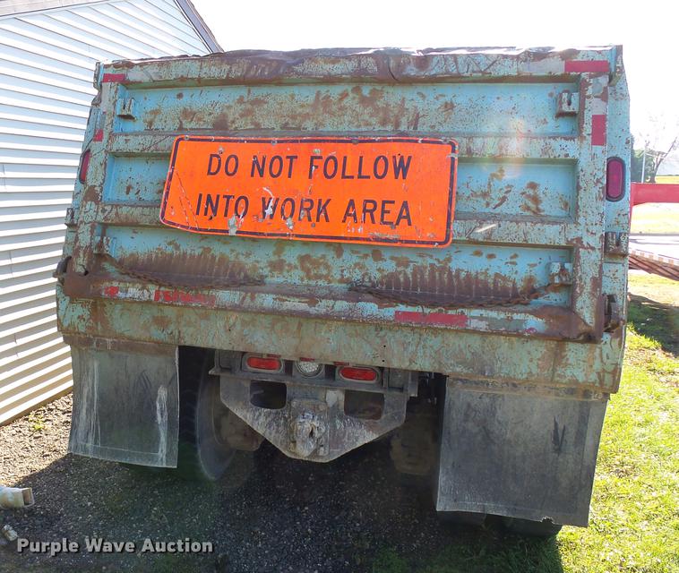 image for item DC8243 1978 Mack RD686S dump truck