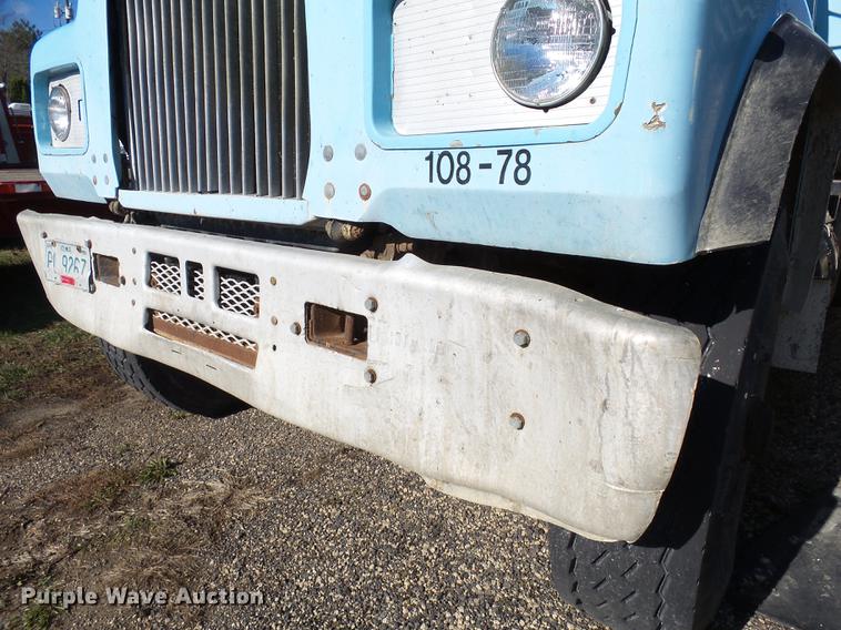 image for item DC8243 1978 Mack RD686S dump truck