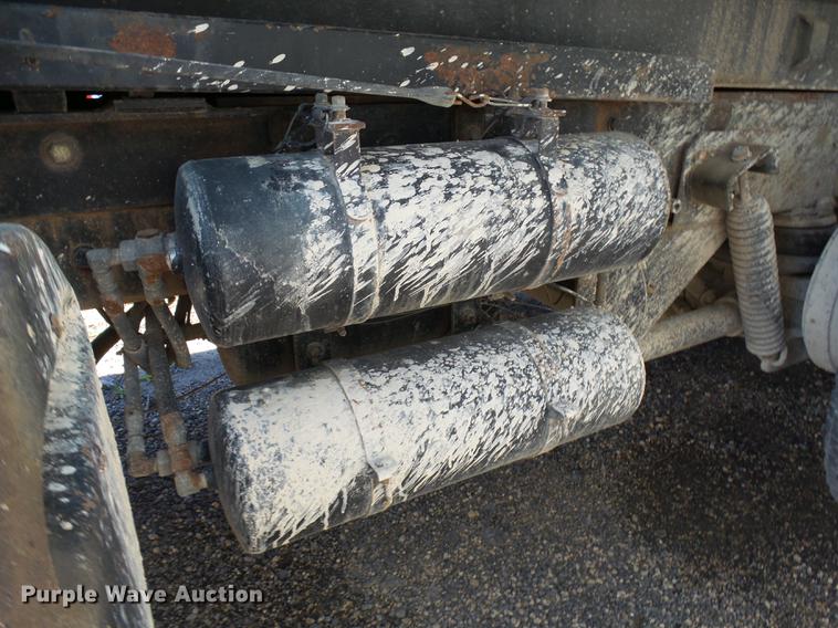 image for item DC8243 1978 Mack RD686S dump truck