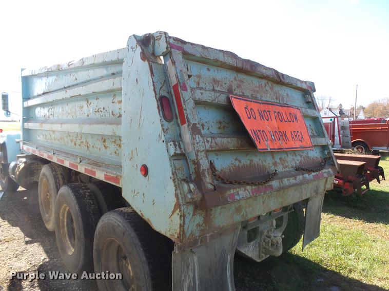 image for item DC8243 1978 Mack RD686S dump truck