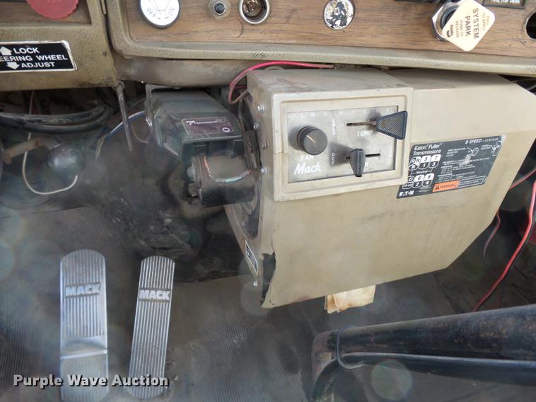 image for item DC8243 1978 Mack RD686S dump truck