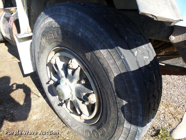 image for item DC8243 1978 Mack RD686S dump truck