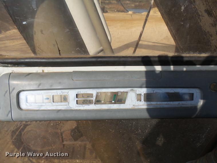 image for item DC8244 1999 Link Belt 3400 Quantum excavator