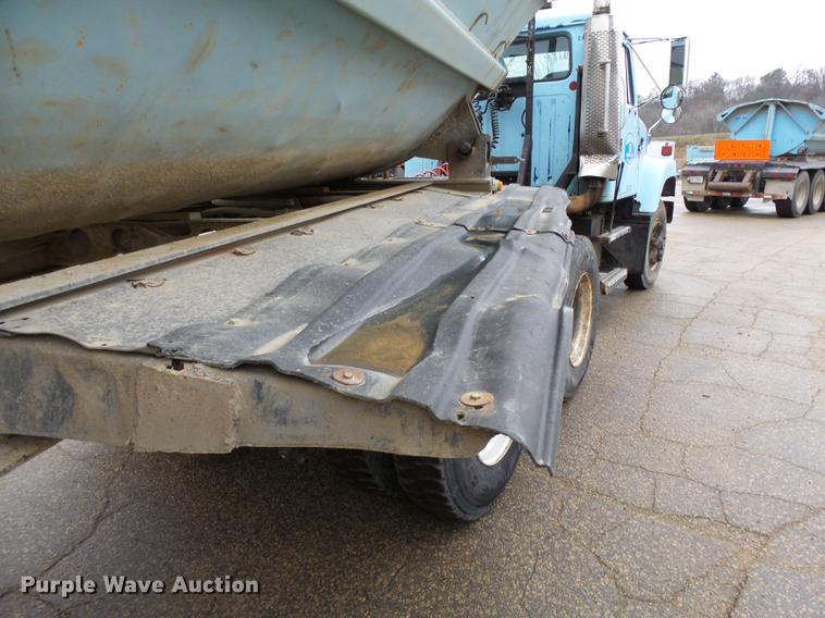 image for item DC8245 1999 Smith Co SC3000 side dump trailer
