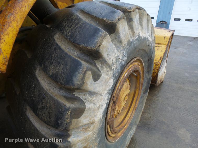 image for item DC8246 1963 Caterpillar 966 wheel loader