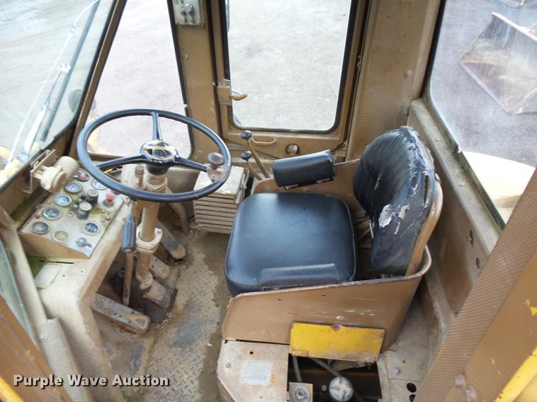 image for item DC8247 1973 Caterpillar 980B wheel loader