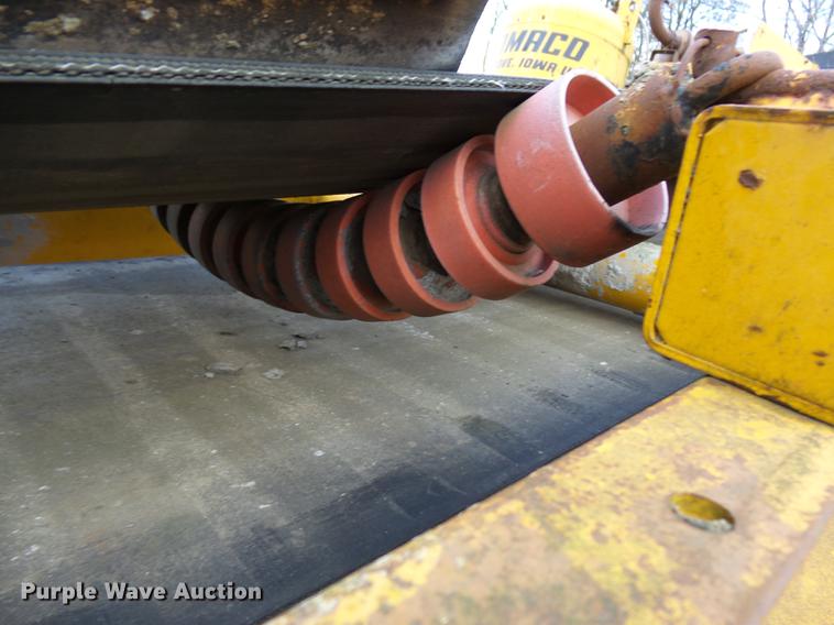 image for item DC8248 1982 Gomaco GT6300 paver