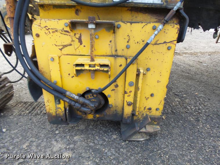 image for item DC8248 1982 Gomaco GT6300 paver