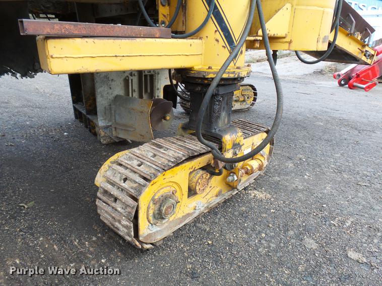 image for item DC8248 1982 Gomaco GT6300 paver