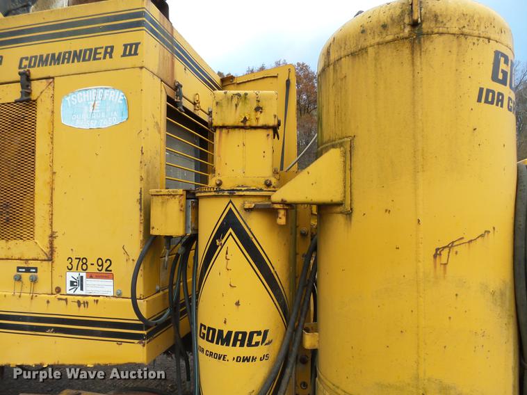 image for item DC8248 1982 Gomaco GT6300 paver