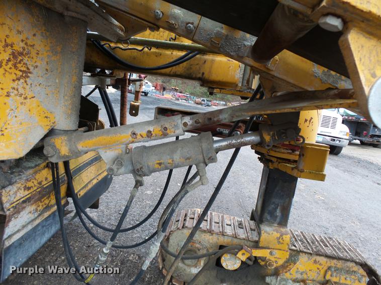 image for item DC8248 1982 Gomaco GT6300 paver