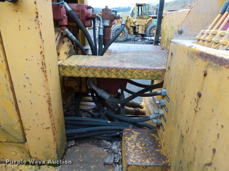 image for item DC8248 1982 Gomaco GT6300 paver