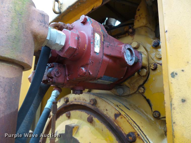 image for item DC8248 1982 Gomaco GT6300 paver