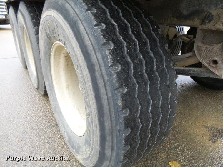 image for item DC8249 1999 Smith Co SC3000 side dump trailer