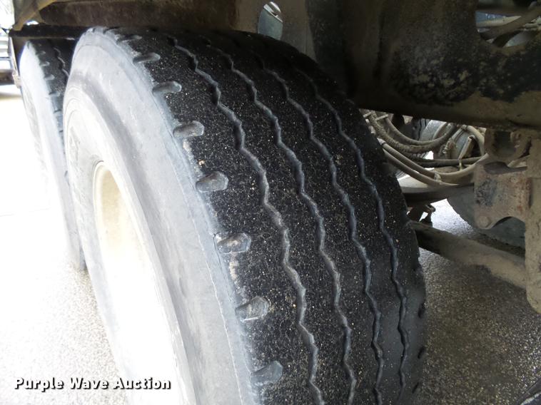 image for item DC8249 1999 Smith Co SC3000 side dump trailer