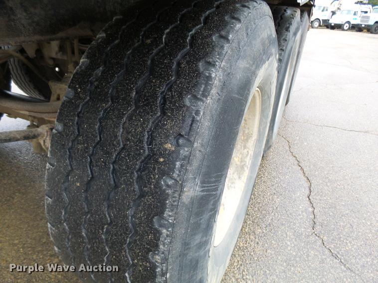 image for item DC8249 1999 Smith Co SC3000 side dump trailer