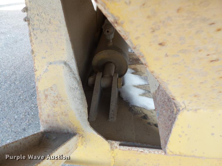 image for item DV9514 1984 Lode-Master CS bottom dump trailer