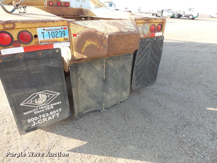 image for item DV9515 1984 Red River bottom dump trailer