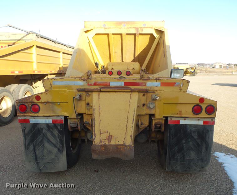 image for item DV9516 1991 Red River bottom dump trailer