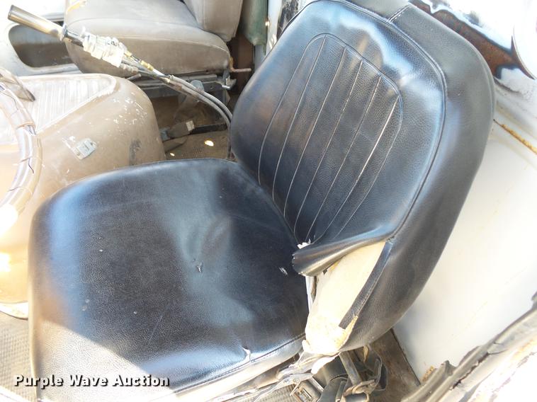 image for item DV9517 1979 GMC Brigadier flatbed truck