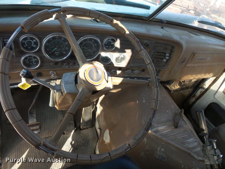 image for item DV9517 1979 GMC Brigadier flatbed truck