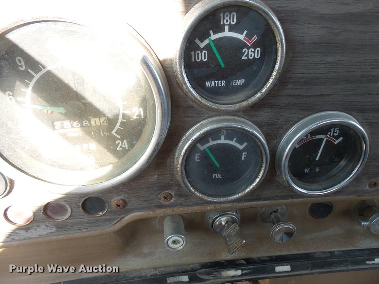 image for item DV9517 1979 GMC Brigadier flatbed truck