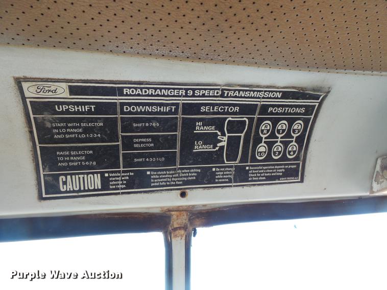 image for item DV9517 1979 GMC Brigadier flatbed truck