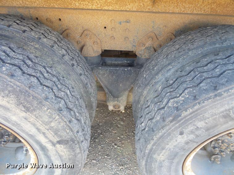 image for item DV9517 1979 GMC Brigadier flatbed truck