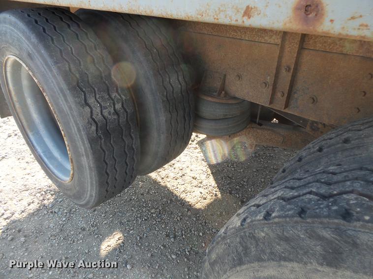 image for item DV9517 1979 GMC Brigadier flatbed truck