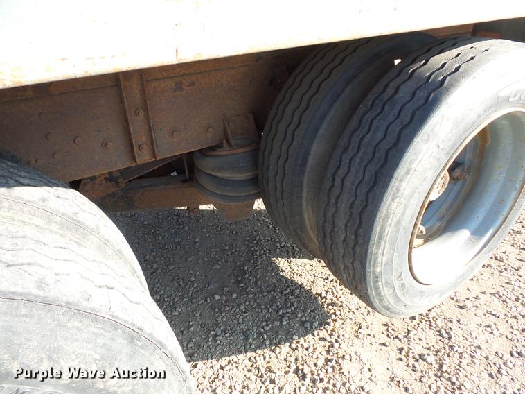 image for item DV9517 1979 GMC Brigadier flatbed truck